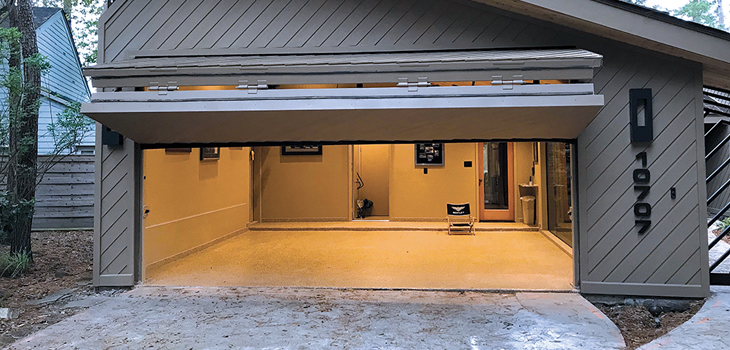 Vertical Bifold Garage Door Repair in San Fernando 